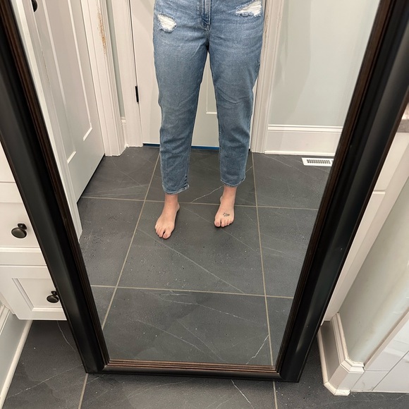 AE Mom Straight Jean 12 - Picture 2 of 8